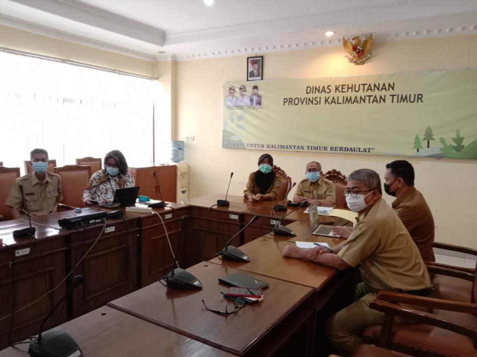 https://dishutkaltim.com/public/admin/images/gambar_berita/21WhatsApp Image 2021-04-16 at 09.11.51.jpeg